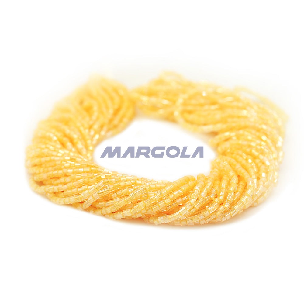 2 CUT 11/0 CRYSTAL LUSTER YELLOW LINED PRECIOSA ORNELA BEADS
