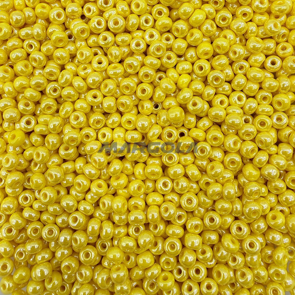 SEED 6/0 YELLOW OPAQUE LUSTER PRECIOSA ORNELA BEADS